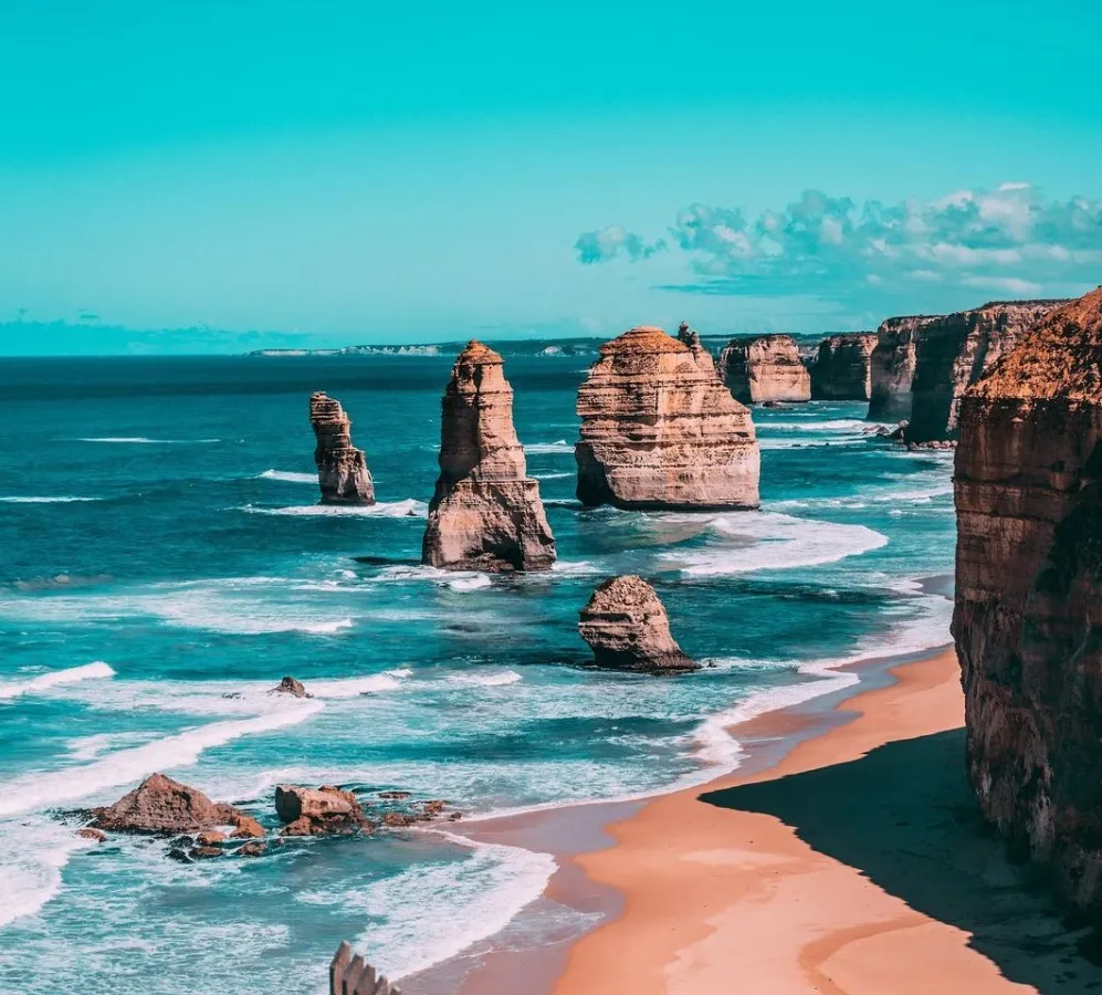 12 Apostles